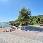 Kamp Lunga + Campsite Jezera