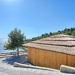 Kamp Lunga + Campsite