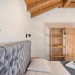 Kamp Lunga + * Jezera