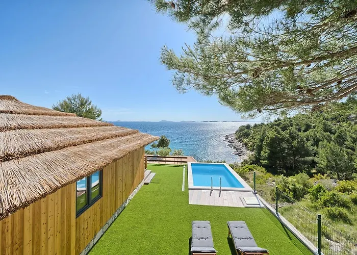 Kamp Lunga + * Jezera